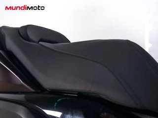YAMAHA X-MAX 125 TECH MAX