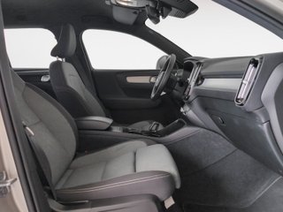 Volvo XC40 B3 Gasolina Mild hybrid Plus Dark Auto 120 kW (163 CV)