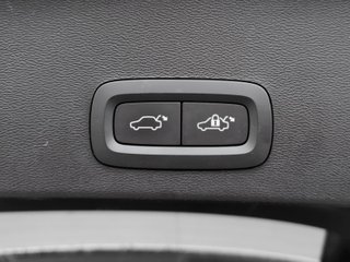 Volvo XC40 B3 Gasolina Mild hybrid Plus Dark Auto 120 kW (163 CV)