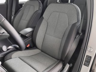 Volvo XC40 B3 Gasolina Mild hybrid Plus Dark Auto 120 kW (163 CV)