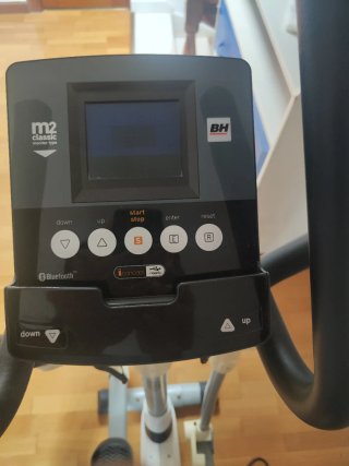 Bicicleta Elíptica BH Athlon