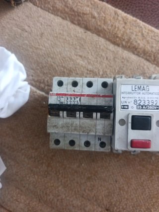 Set de 5 Interruptores Automáticos LEMAG