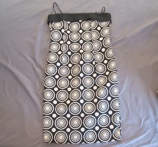 Vestido Estampado Geométrico Blanco y Negro