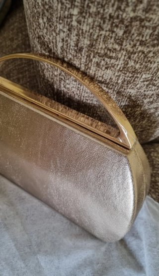 Bolso de mano dorado/champán elegante