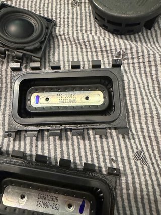 Altavoz UE Boom 3 para piezas