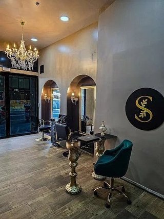 R-7940909 Traspaso Centro de Estética y Peluquería