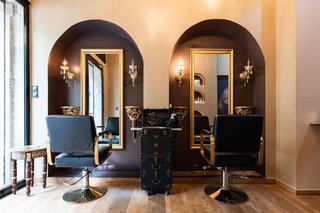 R-7940909 Traspaso Centro de Estética y Peluquería