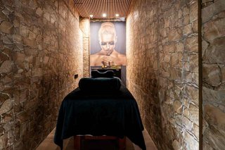 R-7940909 Traspaso Centro de Estética y Peluquería