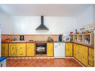 Casa adosada en venta en Castell (Es)