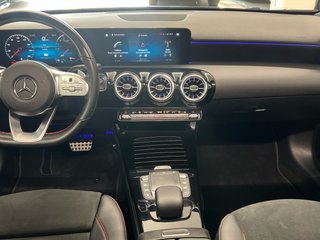 Mercedes-Benz Clase A 250 e con TECHO