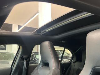 Mercedes-Benz Clase A 250 e con TECHO
