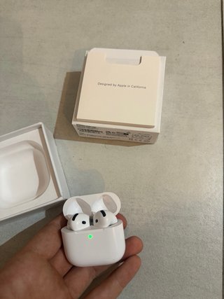 Apple AirPods 4 ANC Bianco