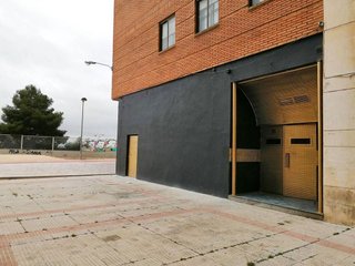 Local comercial en venta en Plan Sur-Amistad en Guadalajara