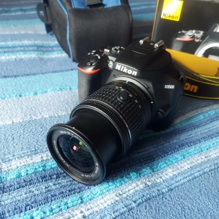 Cámara Nikon D3500 con Objetivo 18-55mm