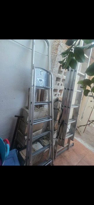 2 Escaleras de Aluminio 》 5 m y 2m