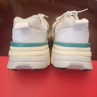 Nike V2K RUN Nuevas con etiquetas, talla 48,5