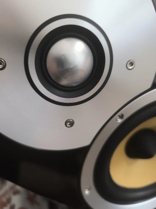 Bowers & Wilkins CM1 Altavoces