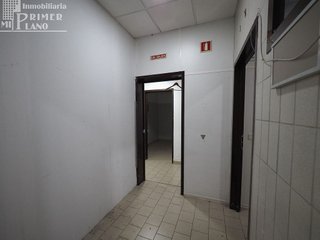 Local comercial en alquiler en Tomelloso