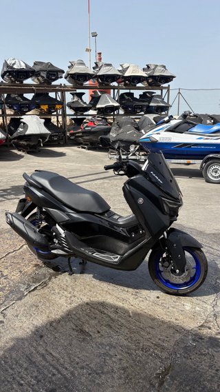 Yamaha NMAX 125 Negra