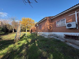 Chalet en venta en Cabanillas del Campo