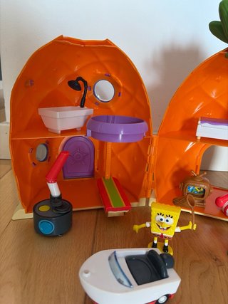Piña Bob Esponja con figuras y accesorios