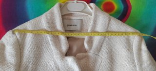 Abrigo Stradivarius beige talla única