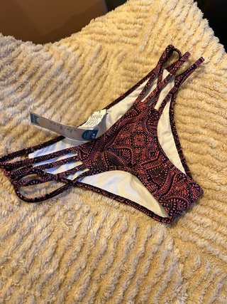 Parte inferior bikini nuevo sin estrenar