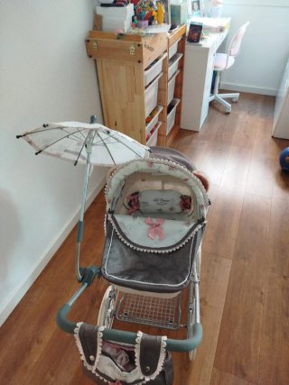 Carrito de Muñecas De Cuevas Toys
