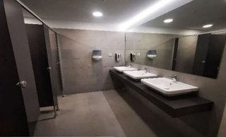 Oficina en alquiler en Zona Industrial en Prat de Llobregat, El