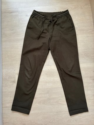 Pantalón Zara verde oliva