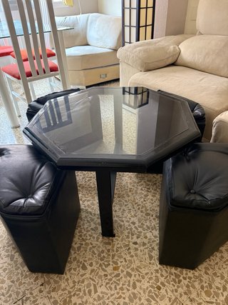 Conjunto de Mesa y 4 Sillas