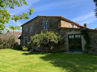 Chalet en venta en Melide