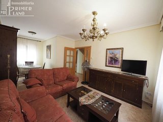 Casa adosada en venta en Tomelloso