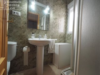 Casa adosada en venta en Tomelloso