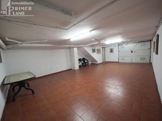 Casa adosada en venta en Tomelloso