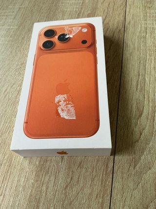 Caja iPhone 17 Pro Naranja