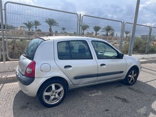 Renault Clio 2005