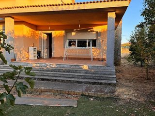 Chalet en venta en Calvarrasa de Arriba