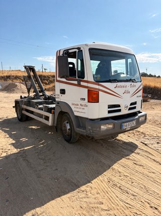 NISSAN ATLEON Atleon 2006