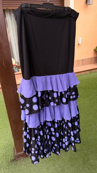 Falda flamenca con mantón lunares