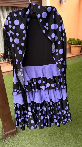 Falda flamenca con mantón lunares