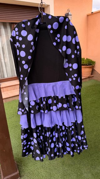 Falda flamenca con mantón lunares