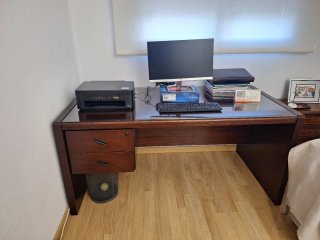 Escritorio madera y cristal