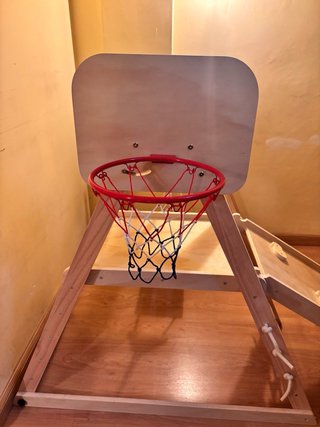 Gimnasio Montessori de Madera