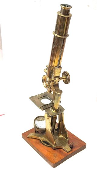 Antiguo microscopio latón + caja + ópticas 1860