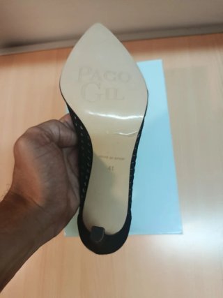 Zapatos de tacón negros