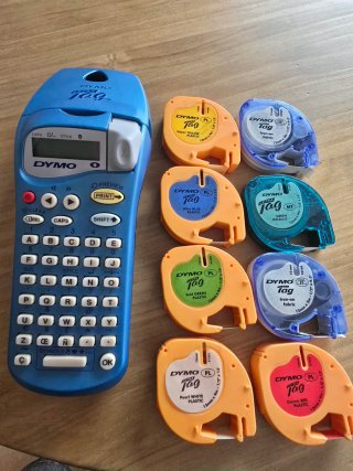Rotuladora Dymo LetraTag XM con cintas