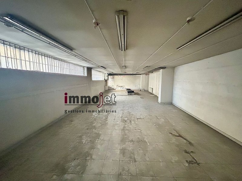 Local comercial de 1 habitaciones en alquiler en Andorra la Vella · 14 de 29