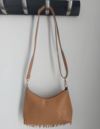 Bolso con Flecos Beige