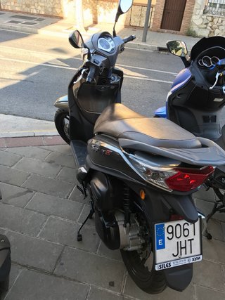 Moto SYM Symphony ST 125 Gris